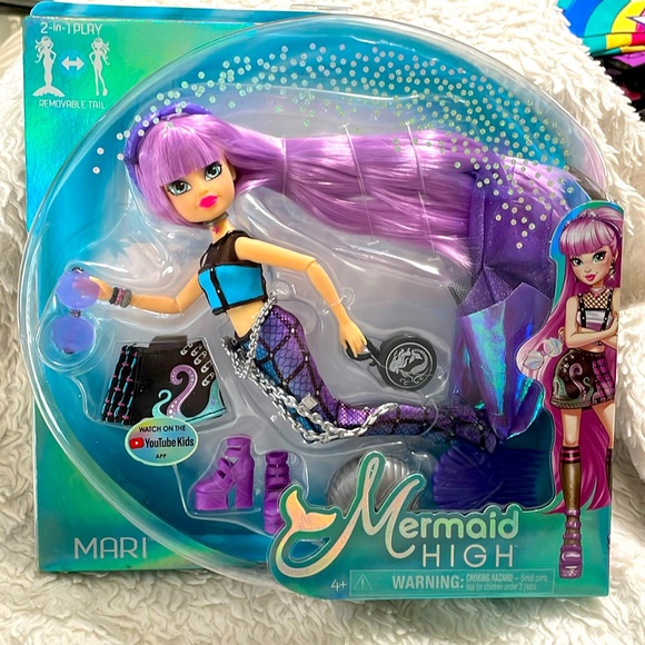 NEW Mermaid High Mari Deluxe Mermaid Doll & Accessories with Removable Tail - Picture 1 of 12